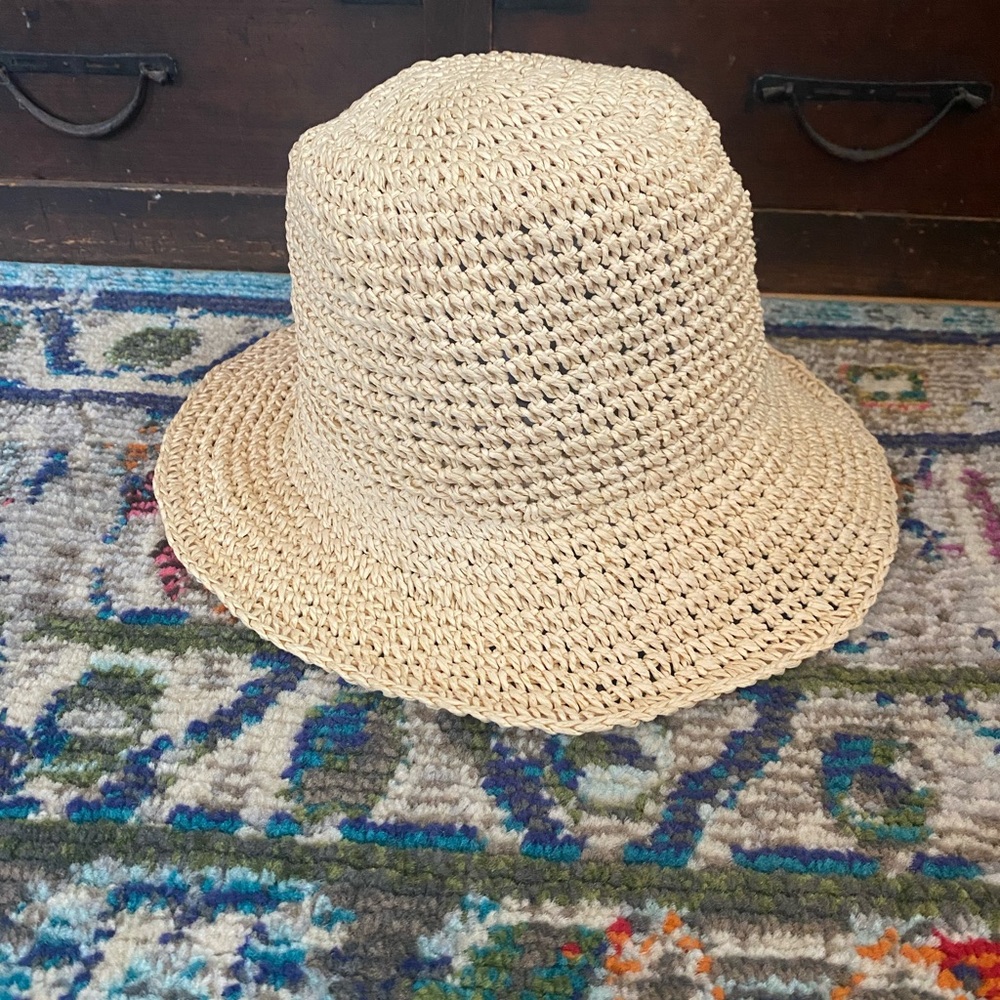 Gap Raffia crochet sun hat